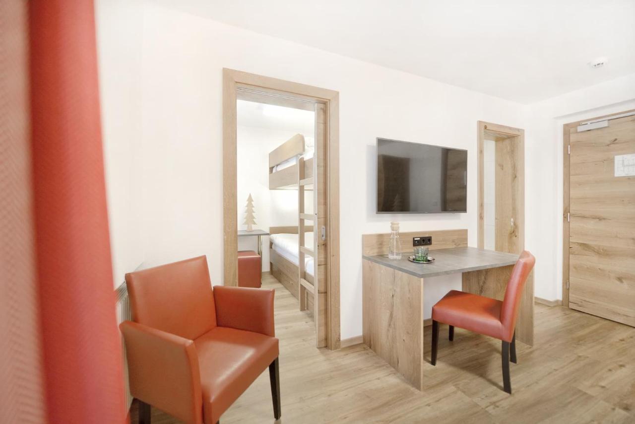 Hotel Alpina Superior بيتنيو آم أرلبرغ المظهر الخارجي الصورة