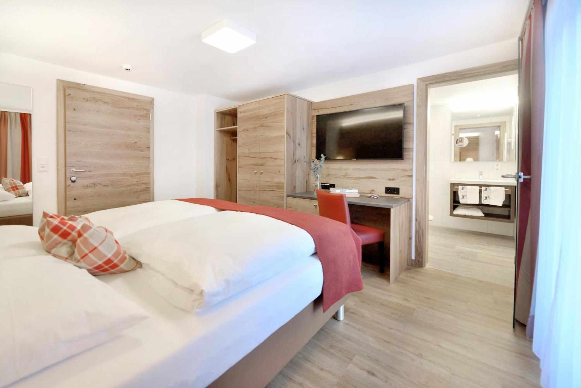 Hotel Alpina Superior بيتنيو آم أرلبرغ المظهر الخارجي الصورة